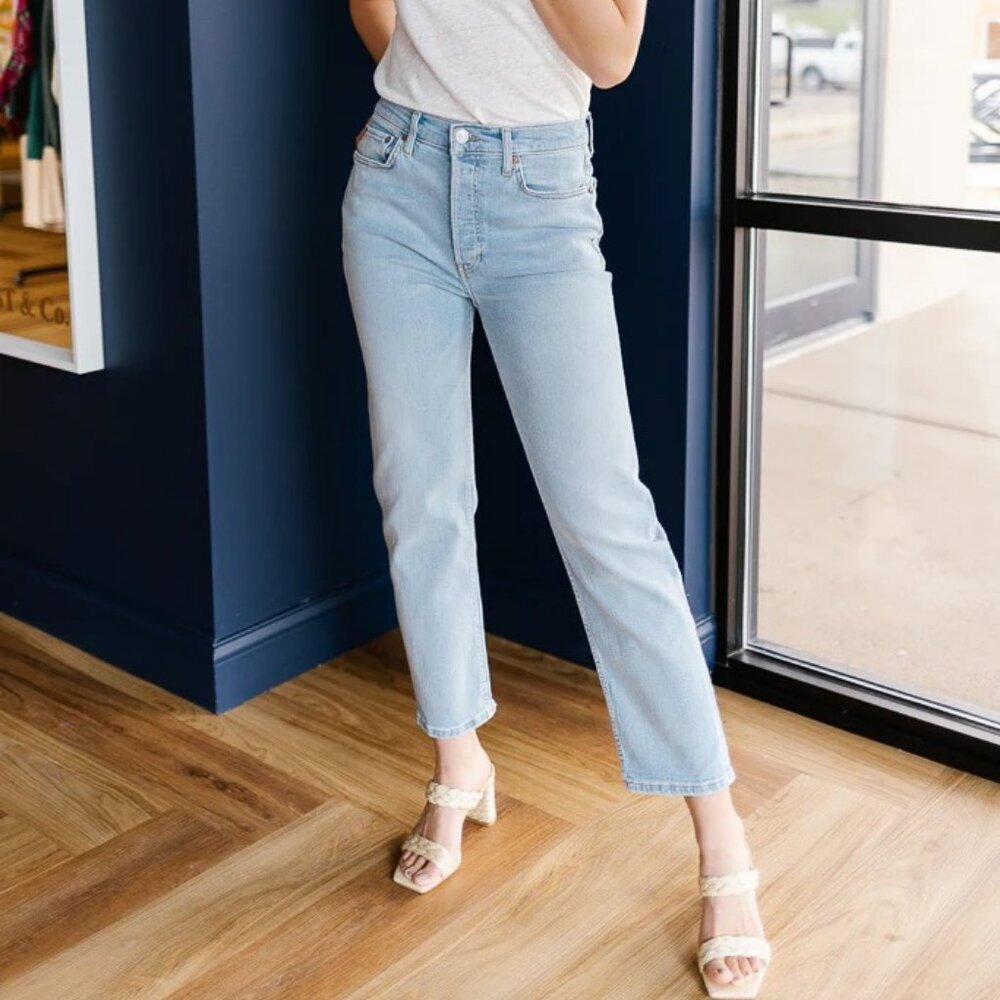NWT Re/Done 70s Stove Pipe High Rise Waist Straight Leg Crop Light Wash Vintage
